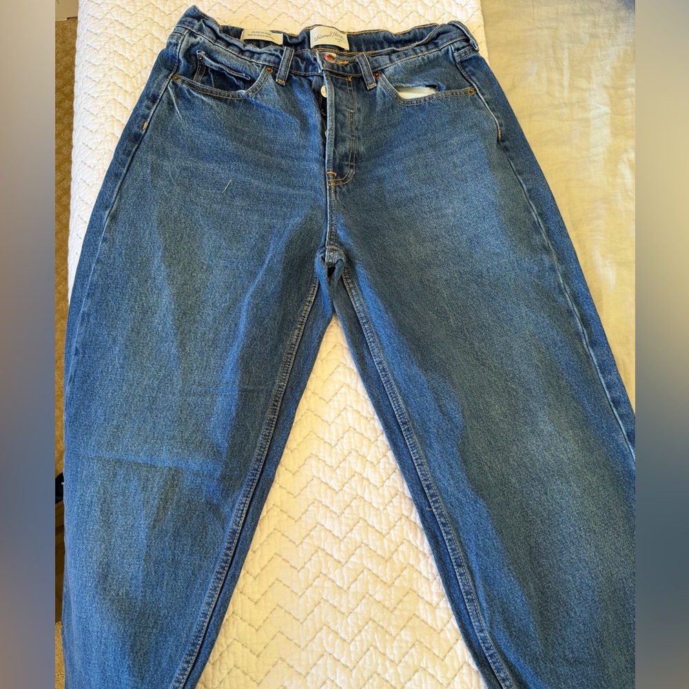 Universal Thread Mid Rise Baggy Jeans - Picture 4 of 4